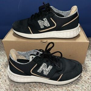 New Balance Women's Fresh Foam X70 V1 Sneaker Never Worn size 9